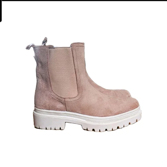 Serra Shoes Serra Ladies Genuine Suede Chelsea Boots Size